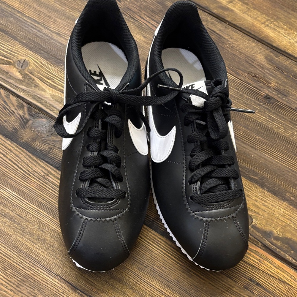 Nike Black and White Athletic Sneakers